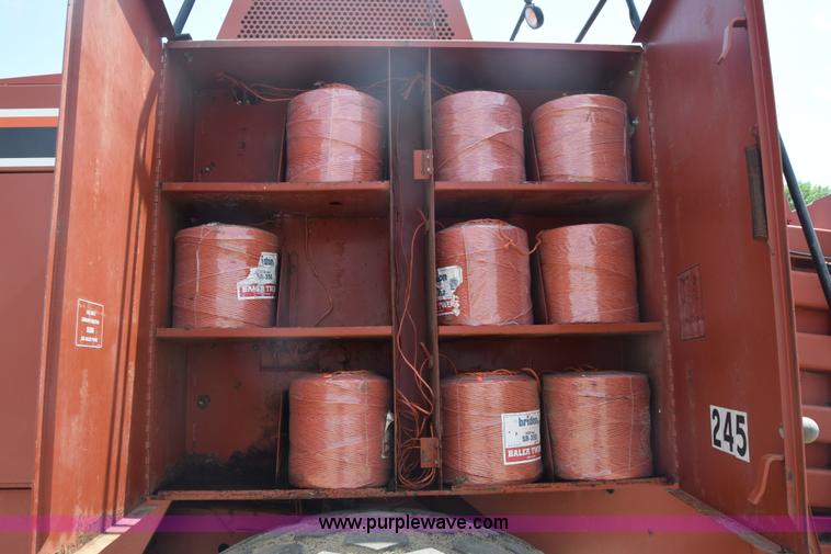 image for item CB9043 Hesston 4900 large square baler