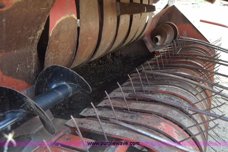 image for item CB9043 Hesston 4900 large square baler