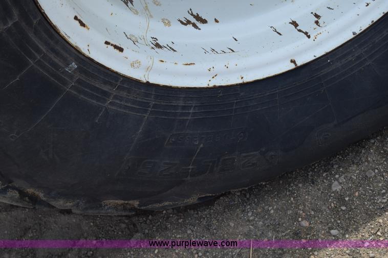 image for item CB9043 Hesston 4900 large square baler