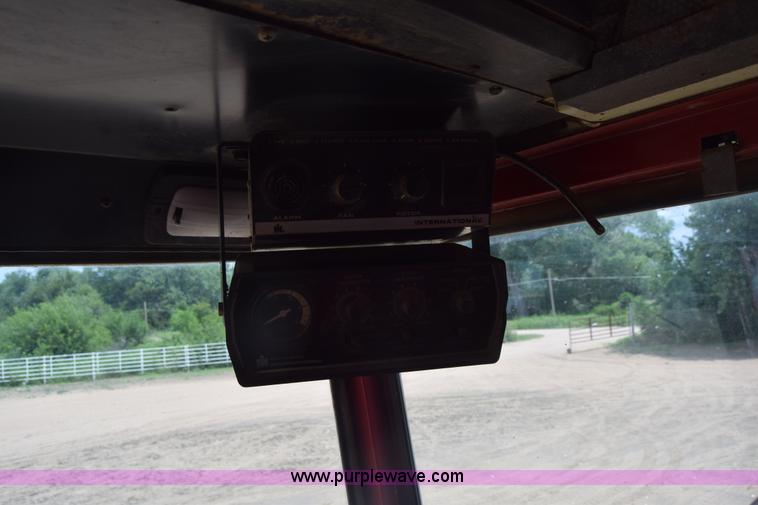 image for item CB9044 International 1480 Axial-Flow combine