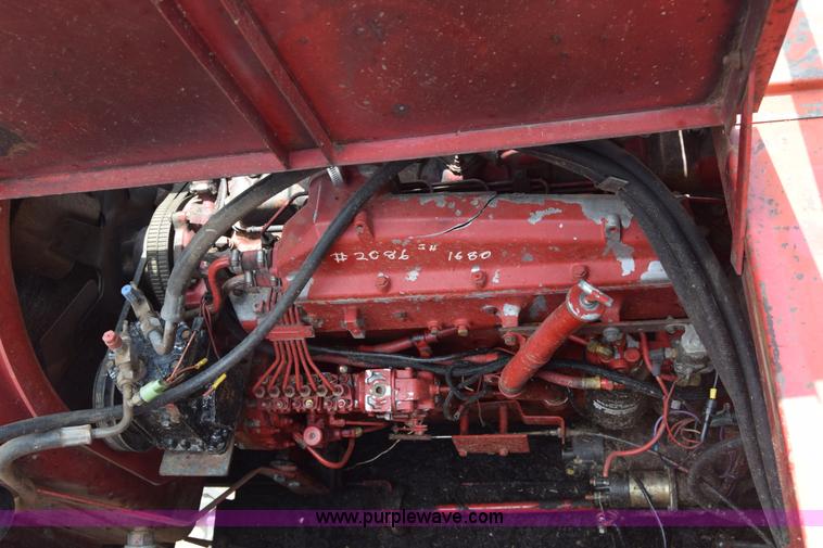 image for item CB9044 International 1480 Axial-Flow combine