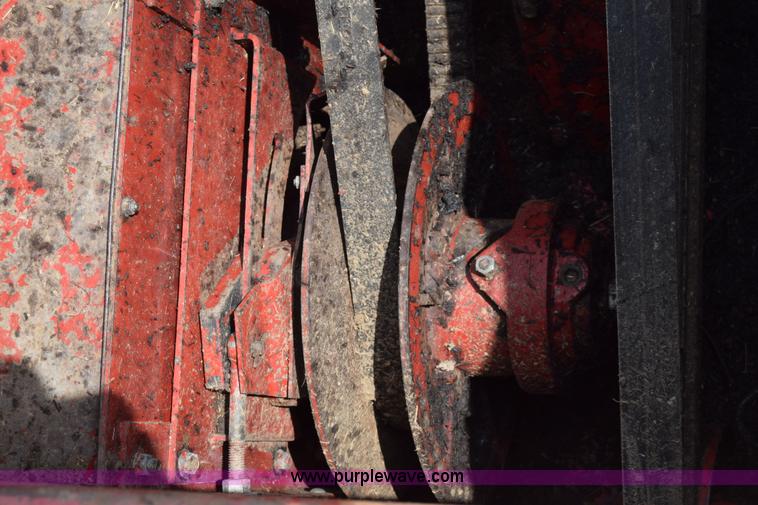 image for item CB9044 International 1480 Axial-Flow combine