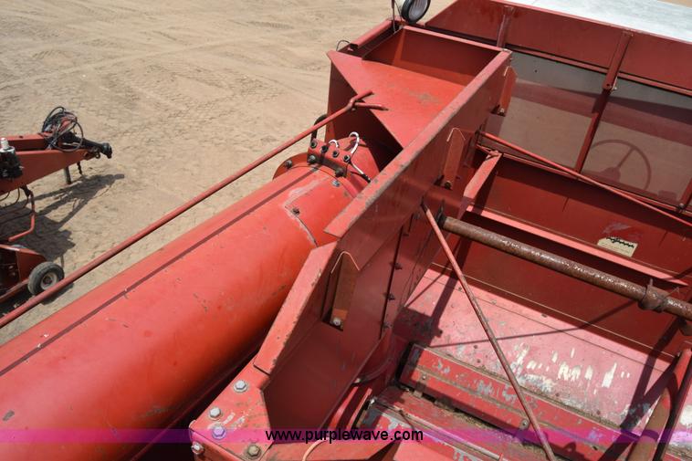 image for item CB9044 International 1480 Axial-Flow combine