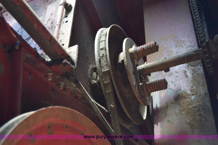 image for item CB9044 International 1480 Axial-Flow combine