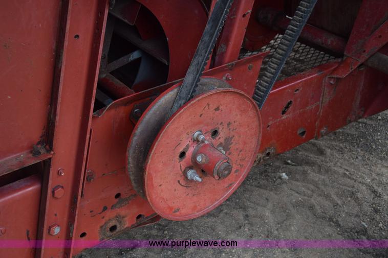 image for item CB9044 International 1480 Axial-Flow combine