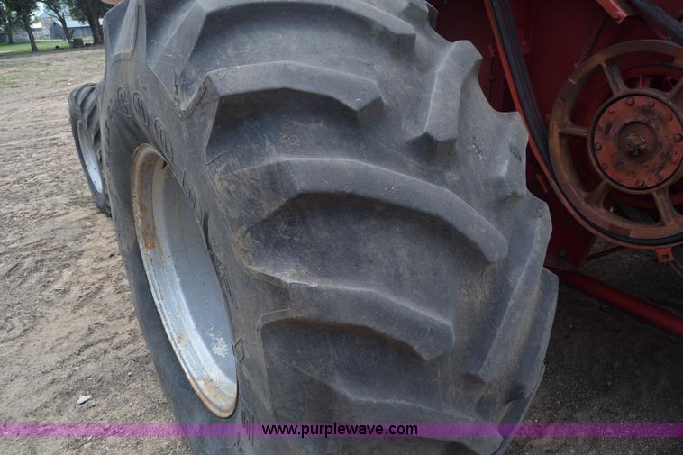 image for item CB9044 International 1480 Axial-Flow combine