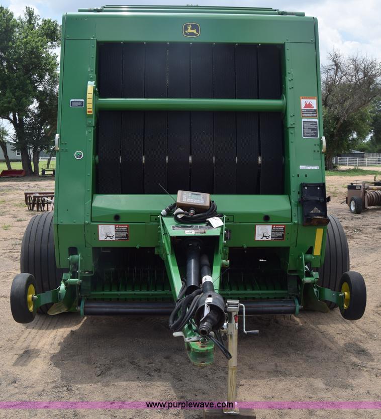 image for item CB9047 2013 John Deere 568 round baler