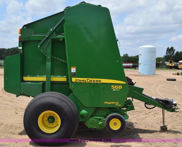 image for item CB9047 2013 John Deere 568 round baler