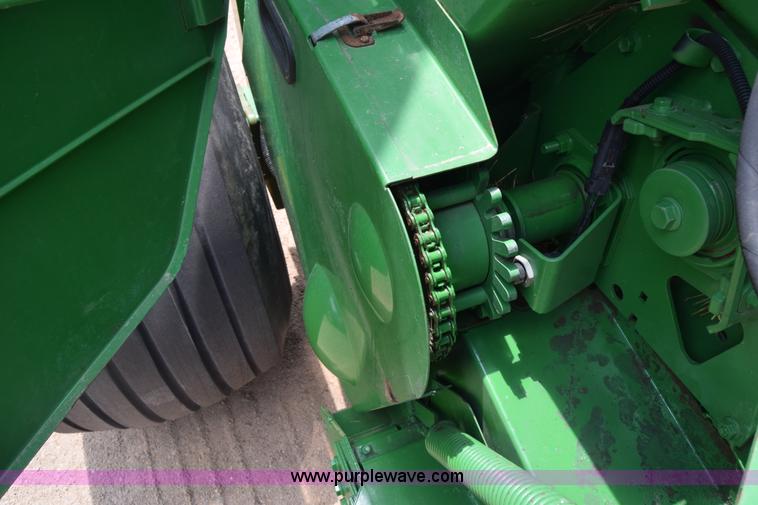 image for item CB9047 2013 John Deere 568 round baler