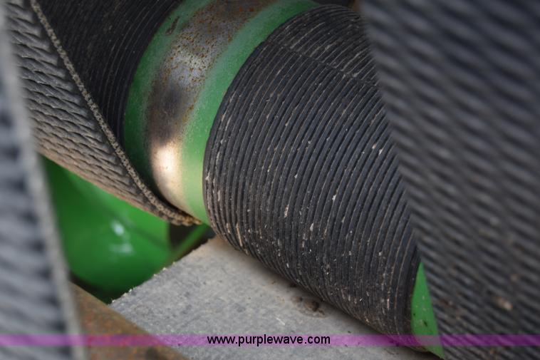 image for item CB9047 2013 John Deere 568 round baler