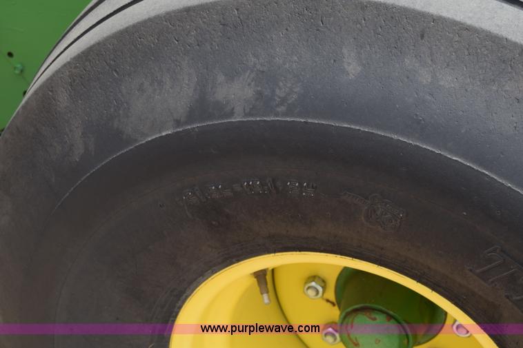 image for item CB9047 2013 John Deere 568 round baler