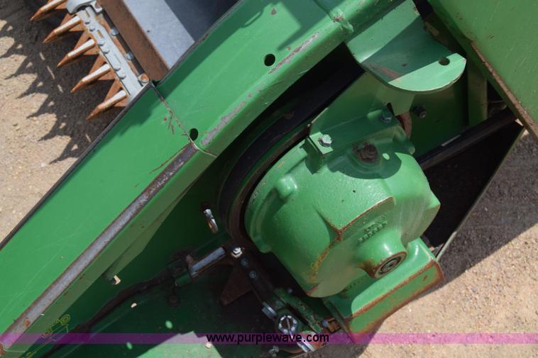 image for item CB9049 John Deere 930 rigid head