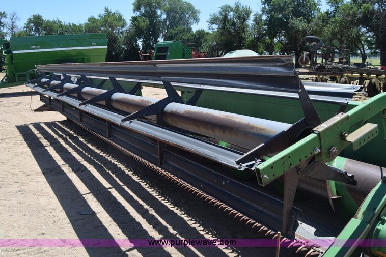 image for item CB9135 John Deere 930 rigid head