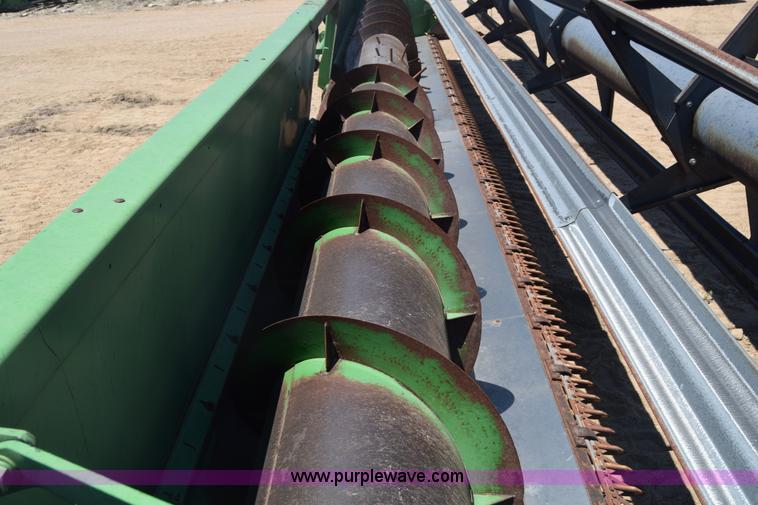 image for item CB9135 John Deere 930 rigid head