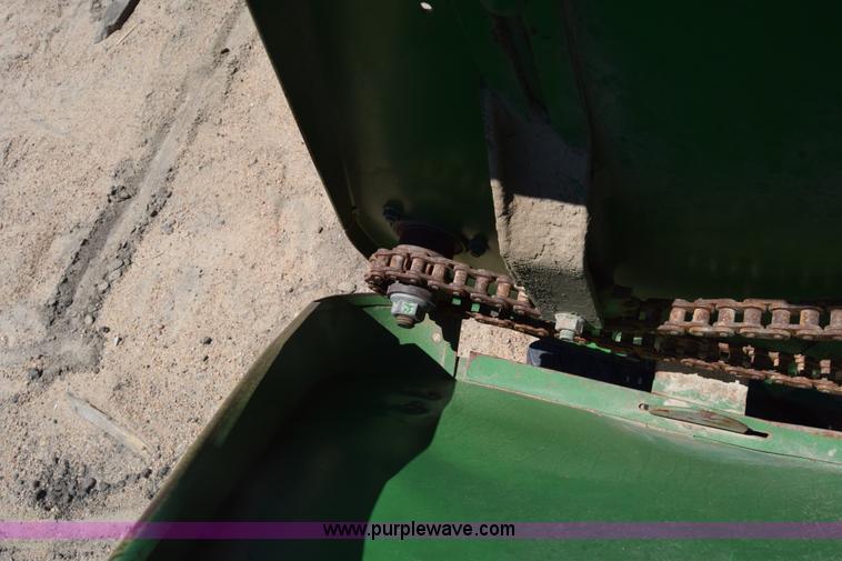 image for item CB9135 John Deere 930 rigid head