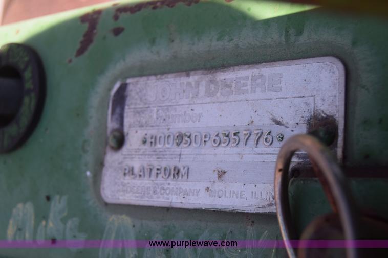 image for item CB9135 John Deere 930 rigid head