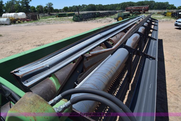 image for item CB9135 John Deere 930 rigid head