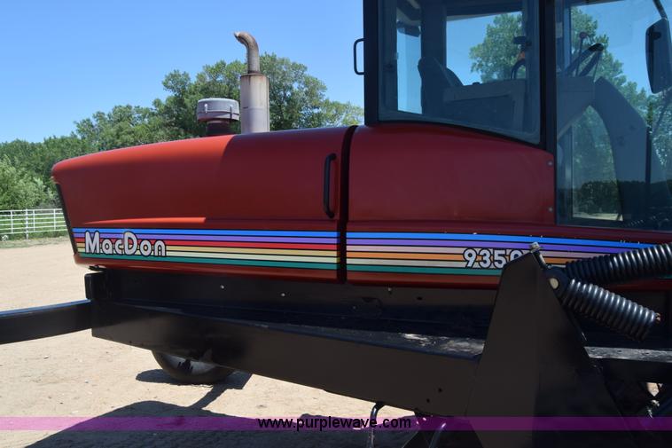 image for item CB9137 2001 MacDon 9350 Turbo windrower