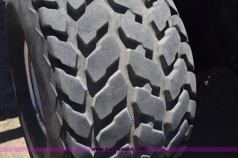 image for item CB9137 2001 MacDon 9350 Turbo windrower