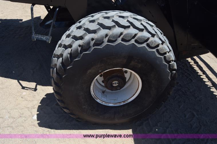 image for item CB9137 2001 MacDon 9350 Turbo windrower