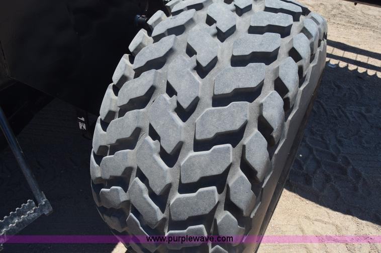 image for item CB9137 2001 MacDon 9350 Turbo windrower