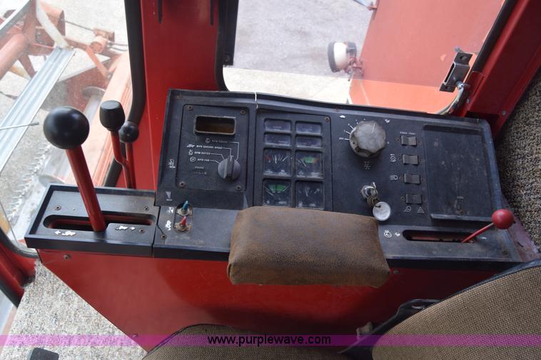 image for item CB9364 1979 International 1460 Axial-Flow combine