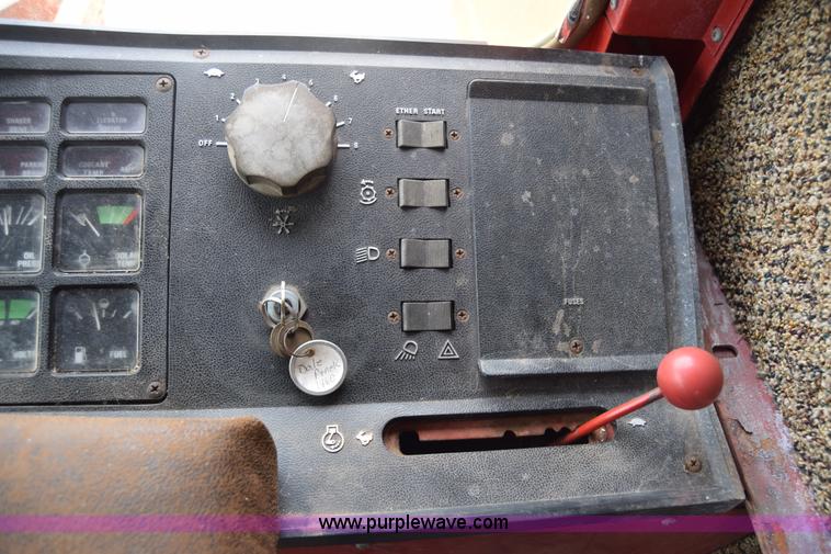 image for item CB9364 1979 International 1460 Axial-Flow combine