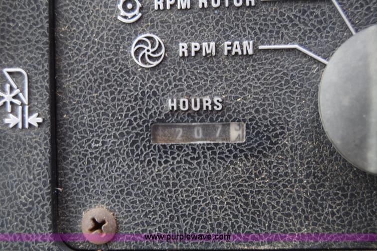 image for item CB9364 1979 International 1460 Axial-Flow combine