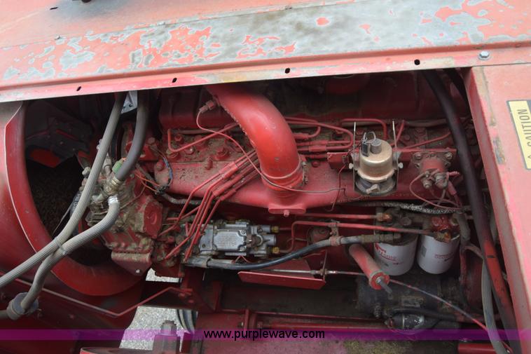 image for item CB9364 1979 International 1460 Axial-Flow combine