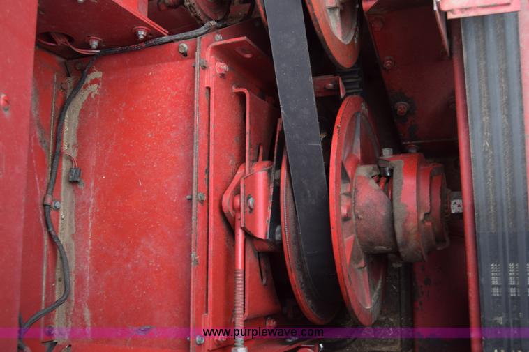 image for item CB9364 1979 International 1460 Axial-Flow combine