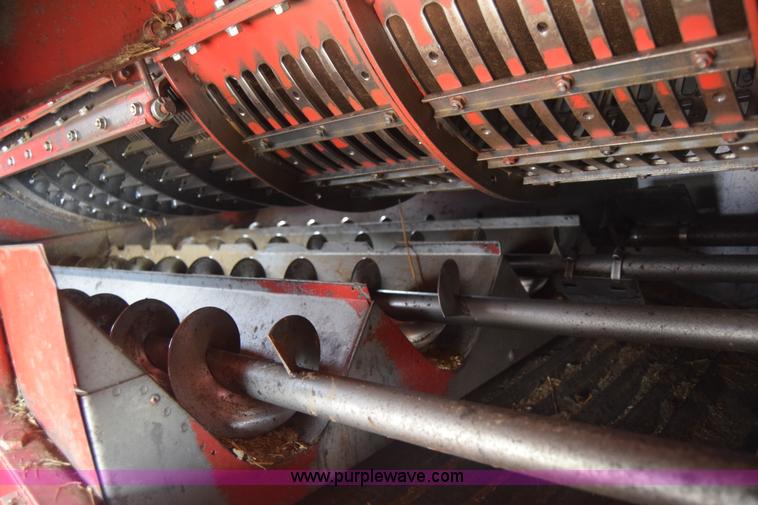 image for item CB9364 1979 International 1460 Axial-Flow combine