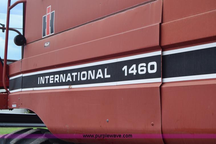 image for item CB9364 1979 International 1460 Axial-Flow combine