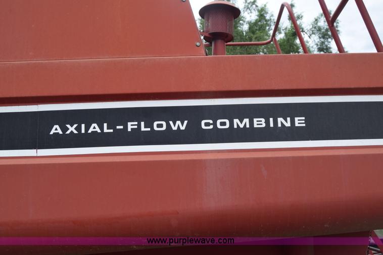 image for item CB9364 1979 International 1460 Axial-Flow combine
