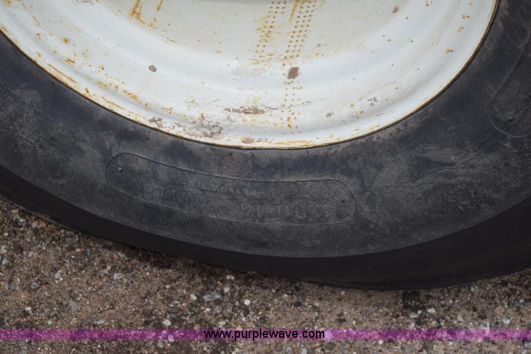 image for item CB9364 1979 International 1460 Axial-Flow combine