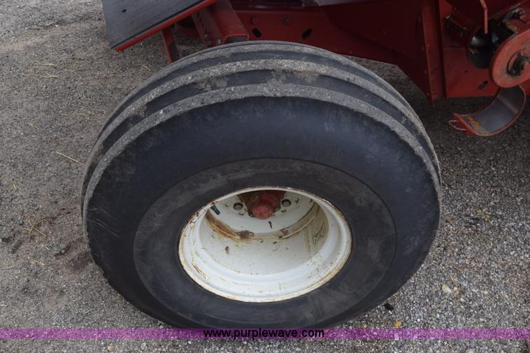 image for item CB9364 1979 International 1460 Axial-Flow combine