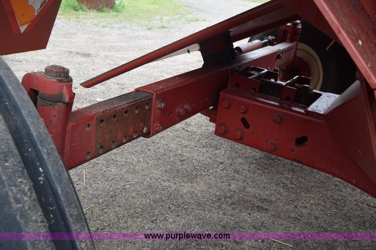 image for item CB9364 1979 International 1460 Axial-Flow combine