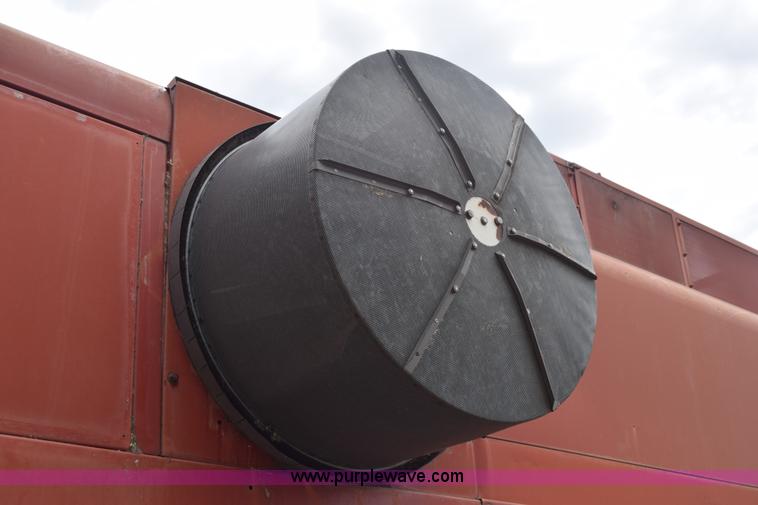 image for item CB9364 1979 International 1460 Axial-Flow combine