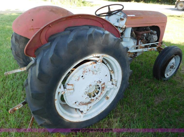 image for item CD9282 Massey-Ferguson 30 tractor