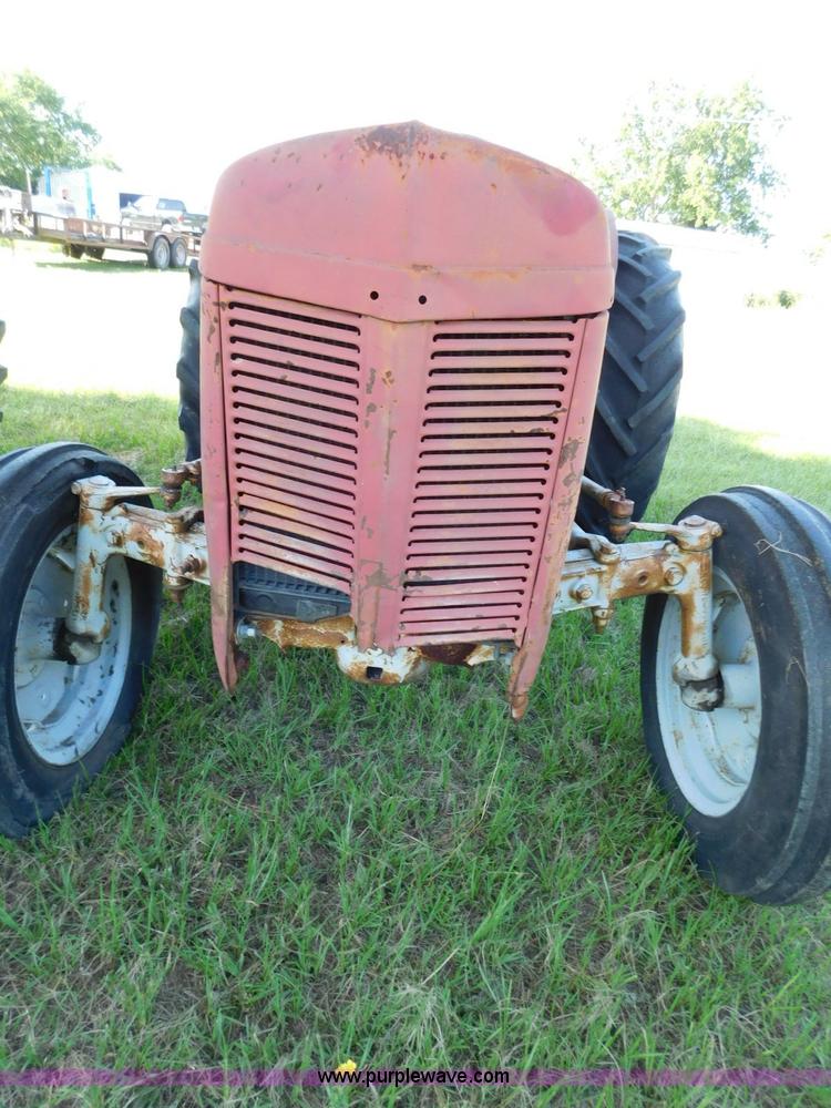 image for item CD9282 Massey-Ferguson 30 tractor