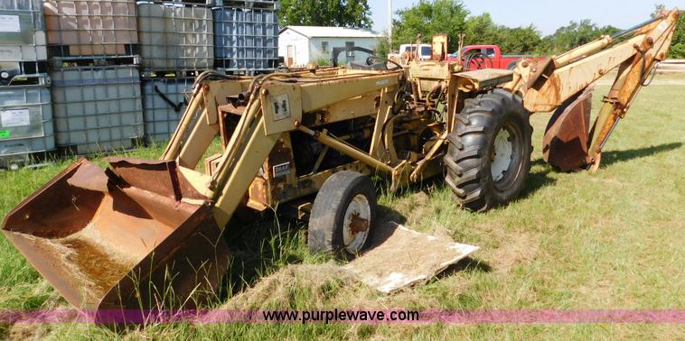 image for item CD9291 International 3444 Special backhoe