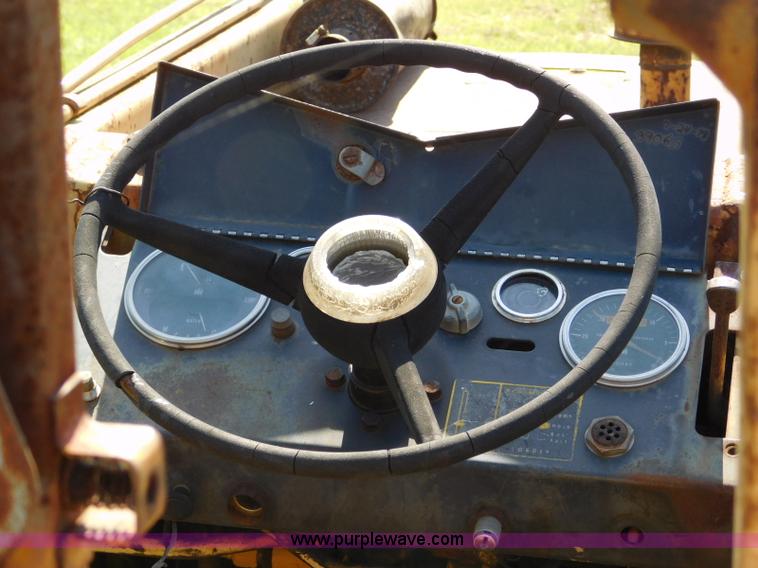 image for item CD9291 International 3444 Special backhoe