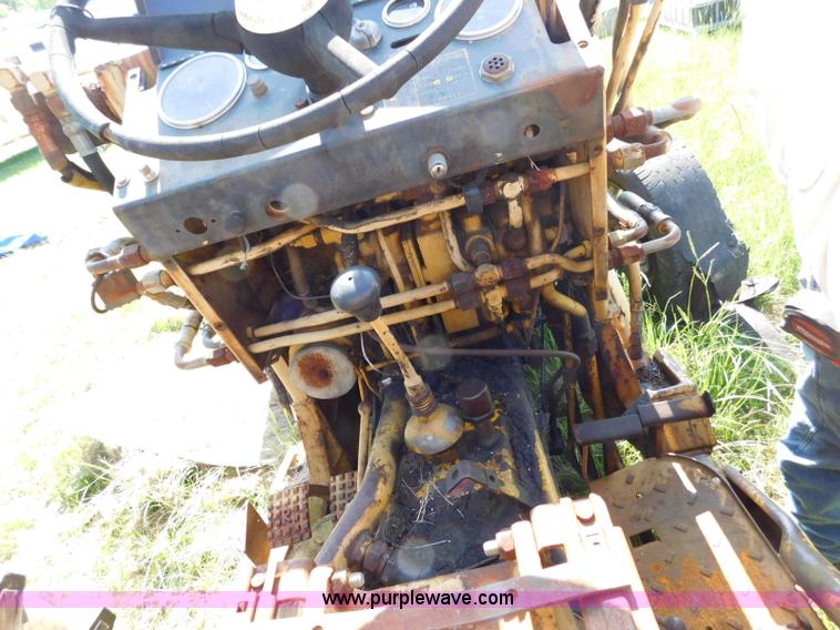 image for item CD9291 International 3444 Special backhoe