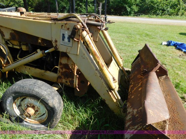 image for item CD9291 International 3444 Special backhoe