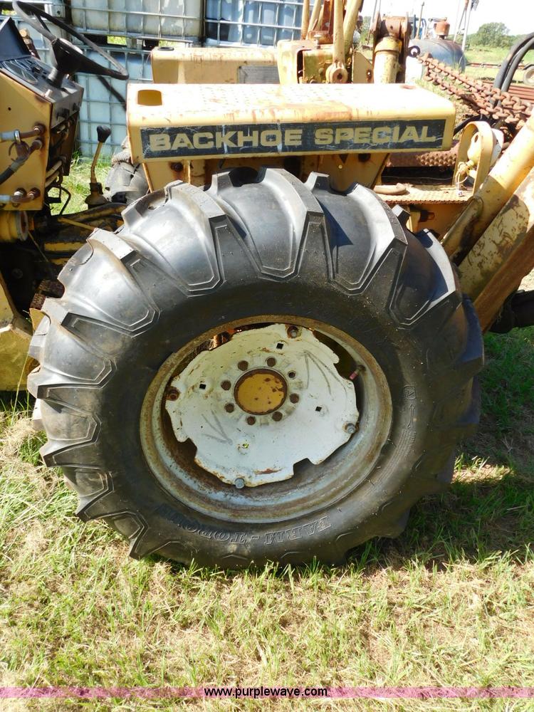 image for item CD9291 International 3444 Special backhoe
