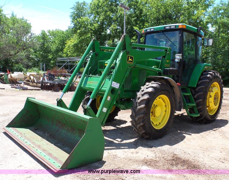 image for item J4853 2001 John Deere 7210 MFWD tractor