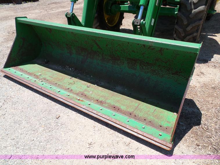 image for item J4853 2001 John Deere 7210 MFWD tractor