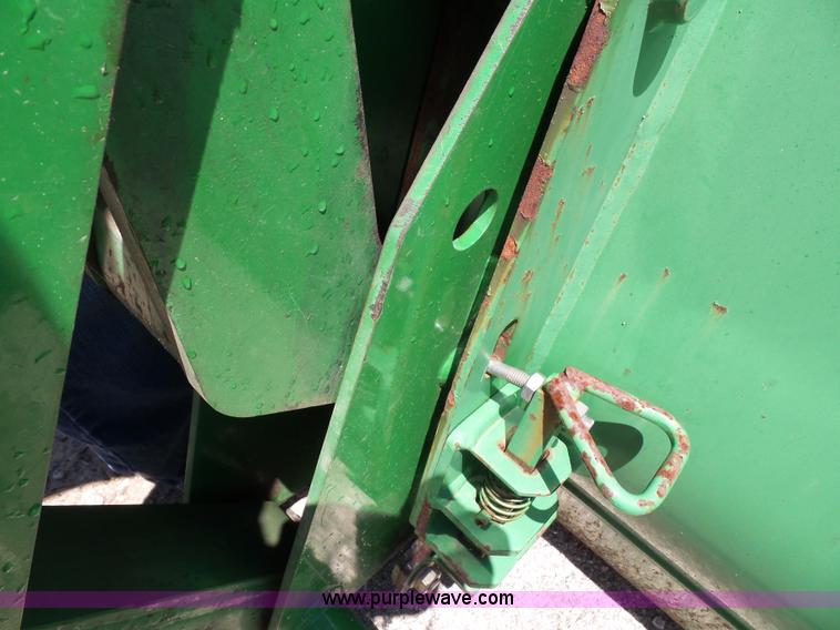 image for item J4853 2001 John Deere 7210 MFWD tractor