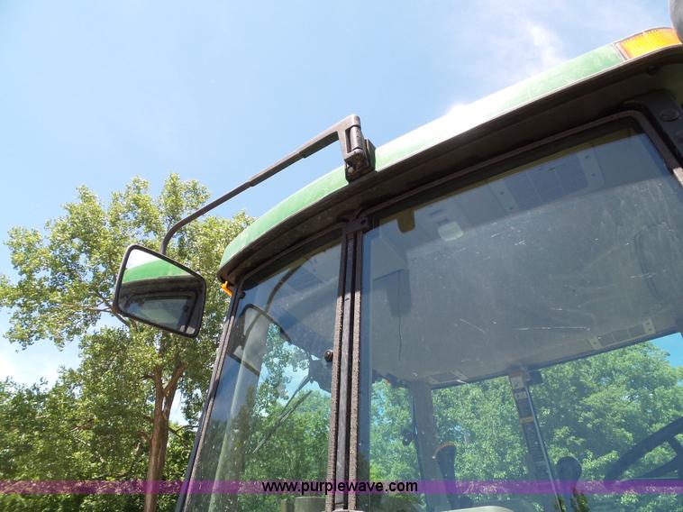 image for item J4853 2001 John Deere 7210 MFWD tractor