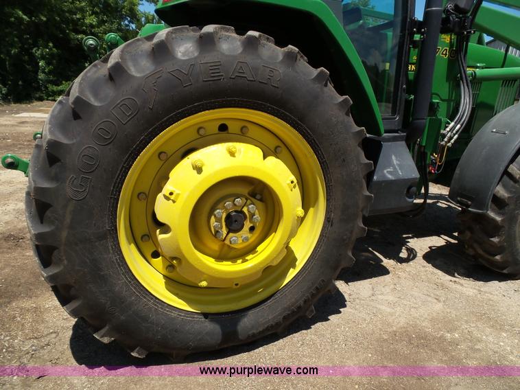 image for item J4853 2001 John Deere 7210 MFWD tractor