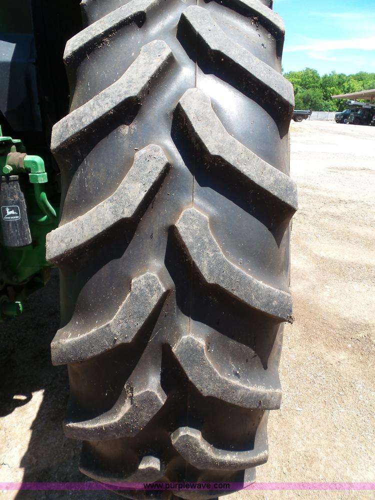 image for item J4853 2001 John Deere 7210 MFWD tractor